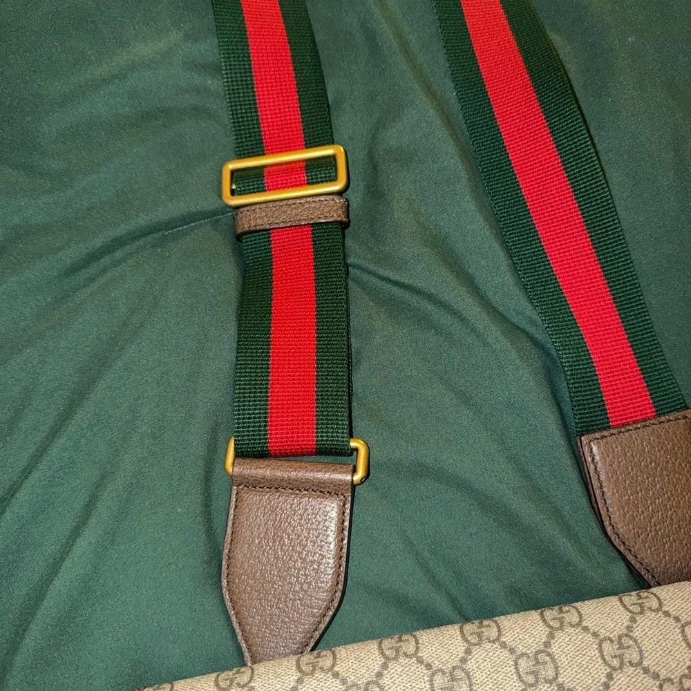 Gucci Tan and Brown Monogram Shoulder Bag••AUTHENTIC **